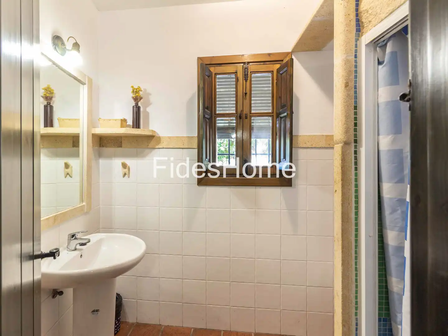 Baño de Casa o chalet en venta en Nigüelas con Jardín privado, Piscina y Amueblado