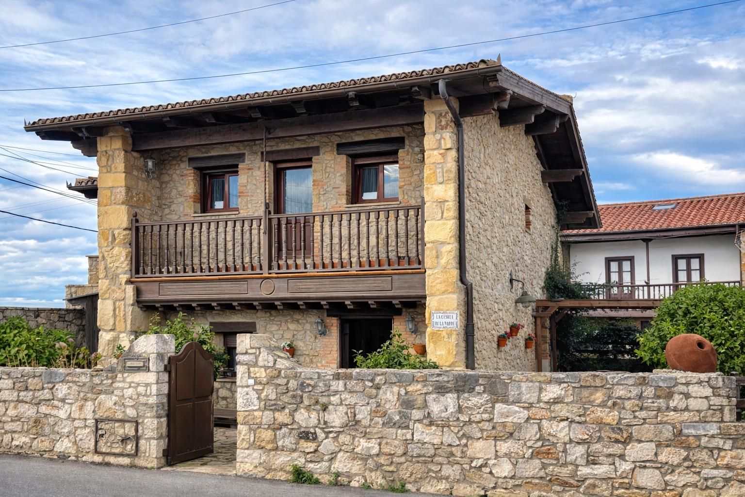 Vista exterior de Casa o chalet en venta en Ruiloba con Balcón