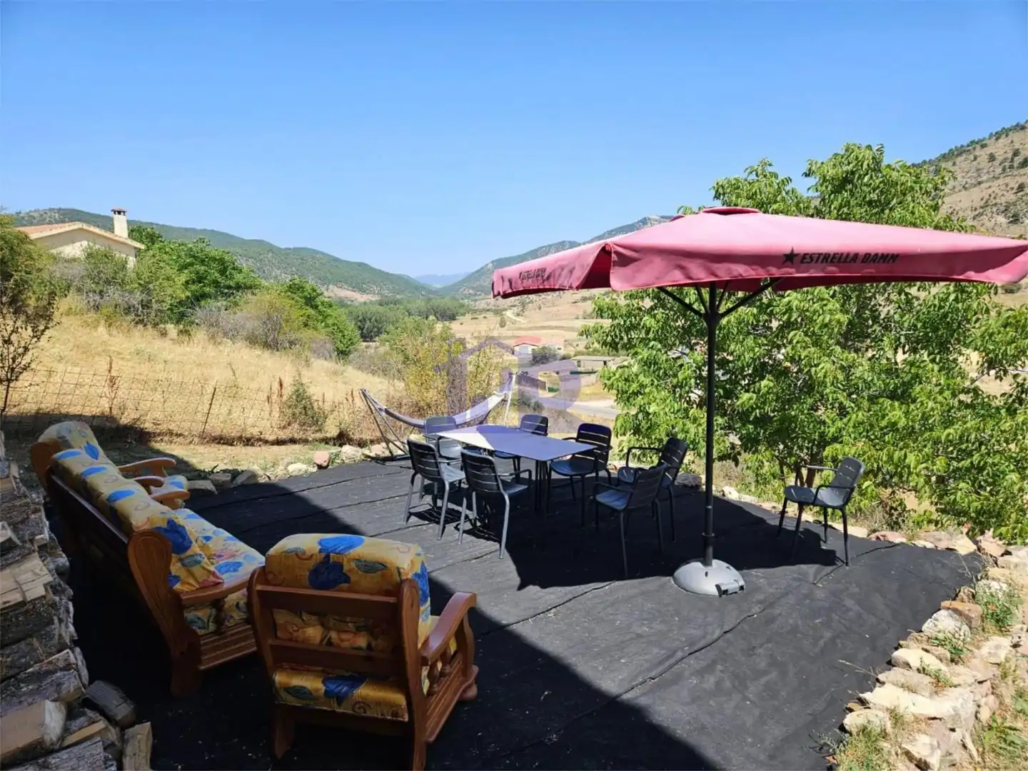 Terrassa de Casa o xalet en venda en Valdemeca amb Calefacció, Jardí privat i Parquet