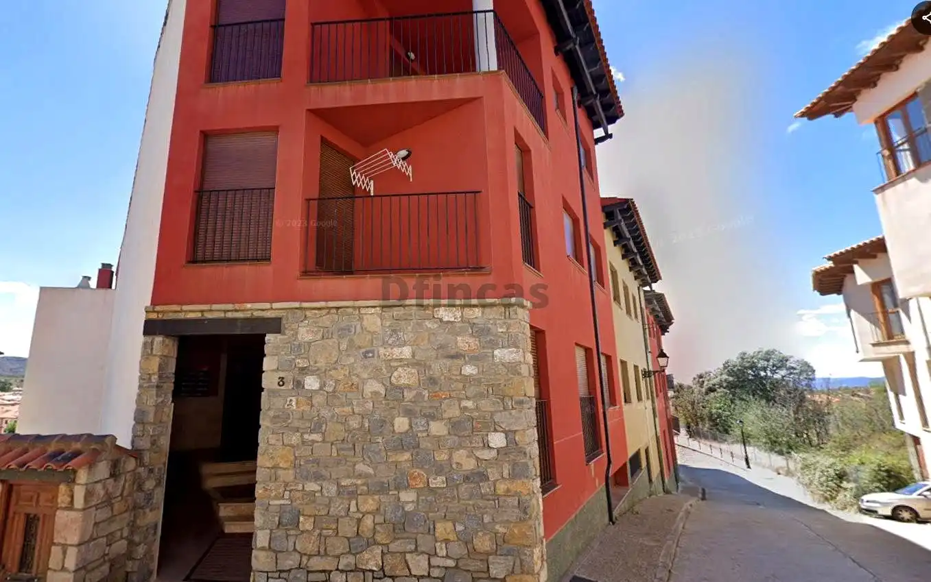 Vista exterior de Planta baja en venta en Mora de Rubielos con Calefacción, Terraza y Amueblado