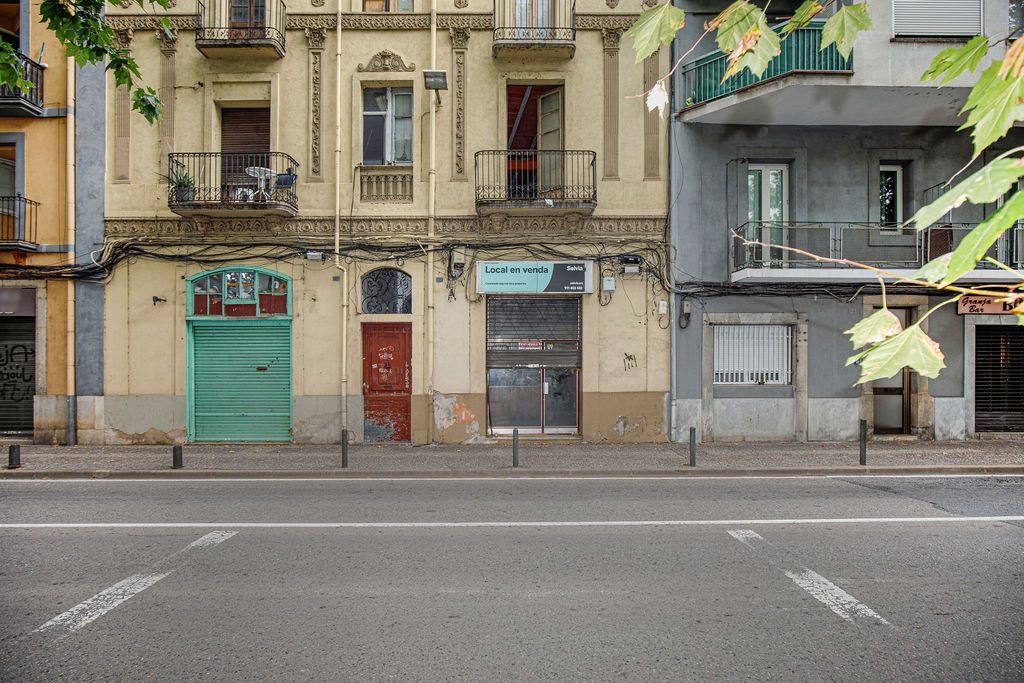 Exterior view of Premises for sale in Girona Capital
