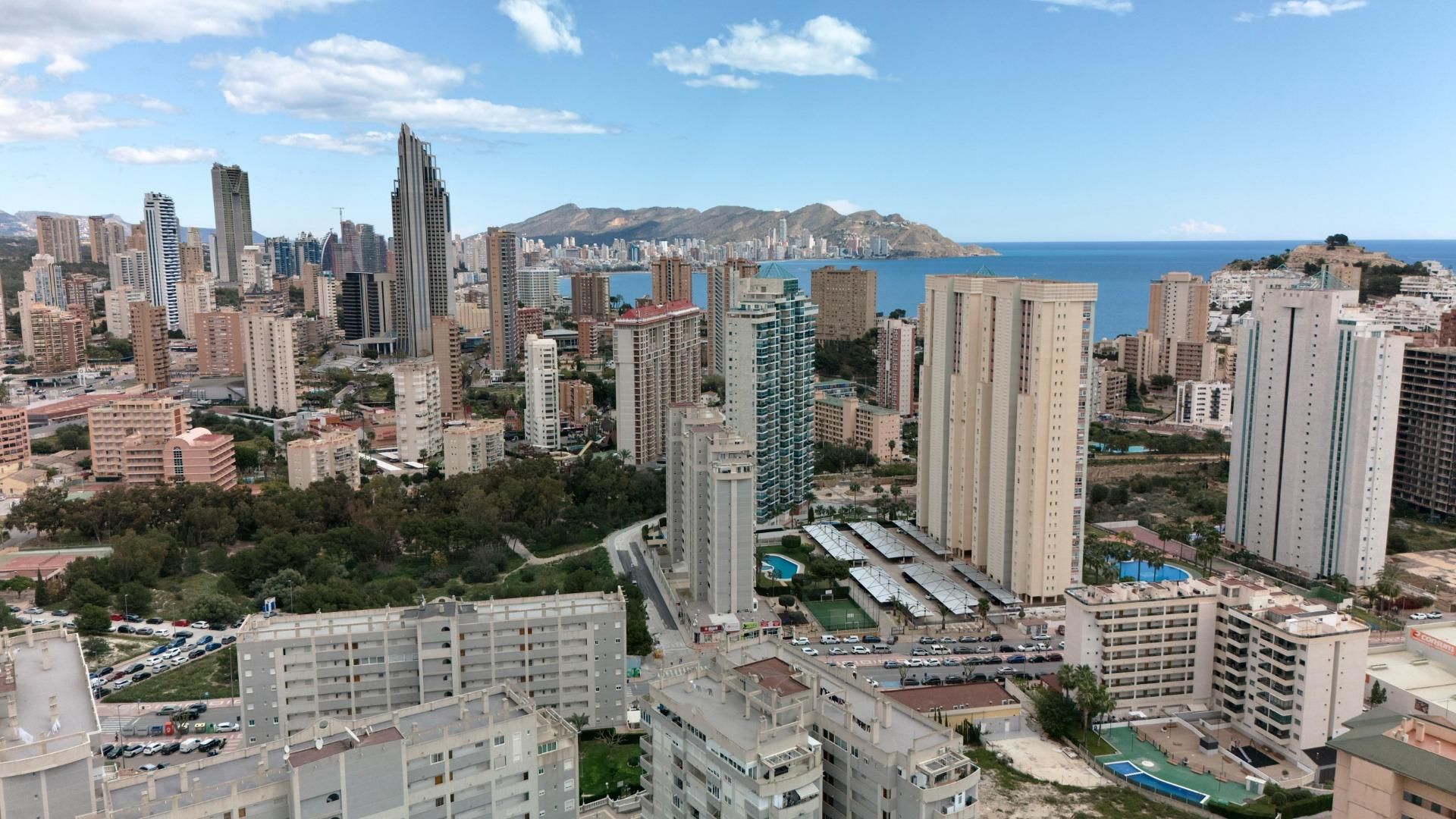 Vista exterior de Apartament de lloguer en Villajoyosa / La Vila Joiosa amb Aire condicionat, Calefacció i Jardí privat