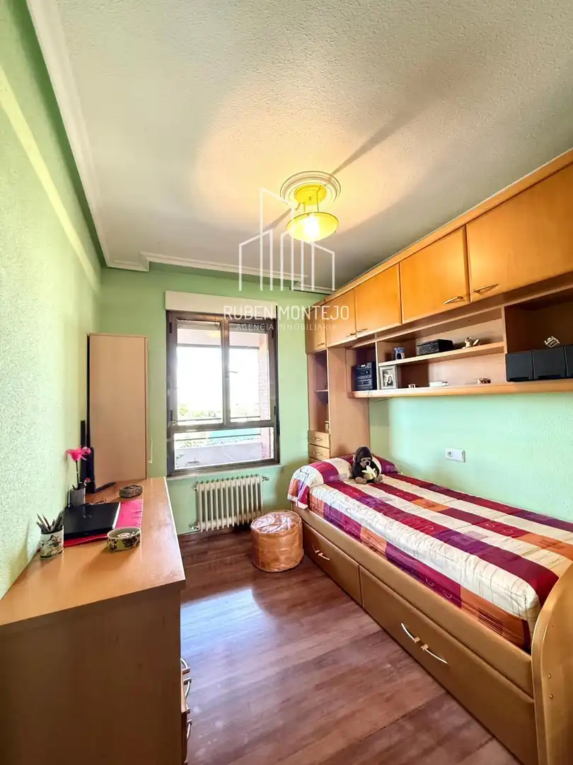 Bedroom of Flat for sale in Salamanca  with Heating, Terrace and Storage room