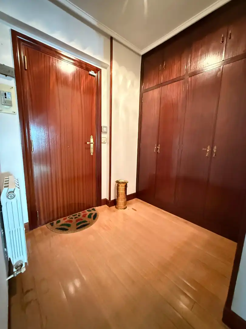 Pis en venda en Bilbao  amb Calefacció, Terrassa i Moblat