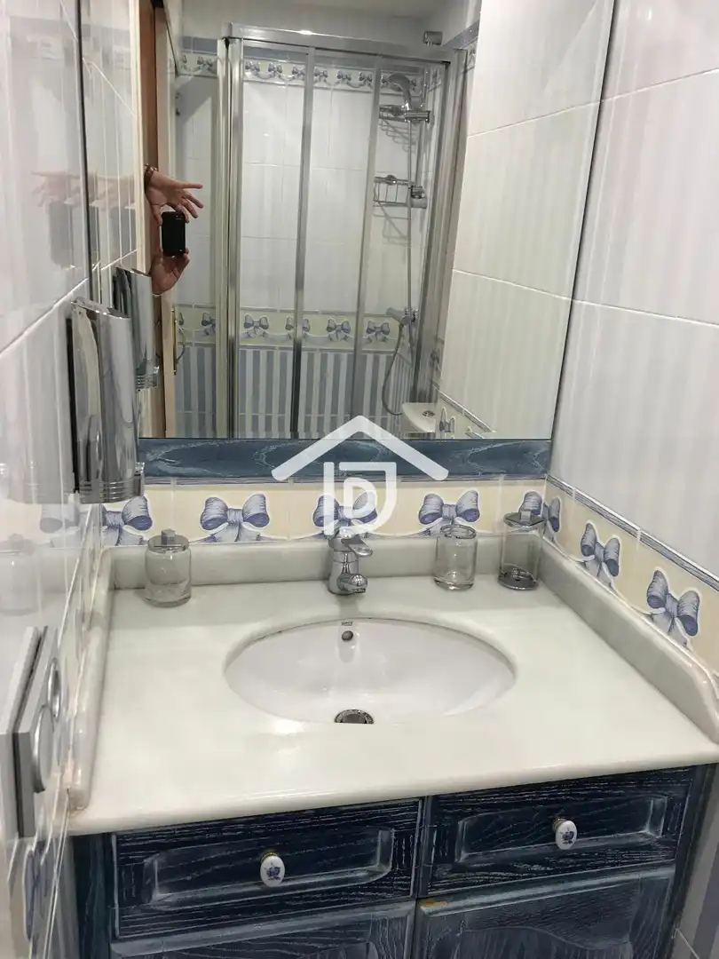 Baño de Piso de alquiler en Paterna con Aire acondicionado, Calefacción y Parquet