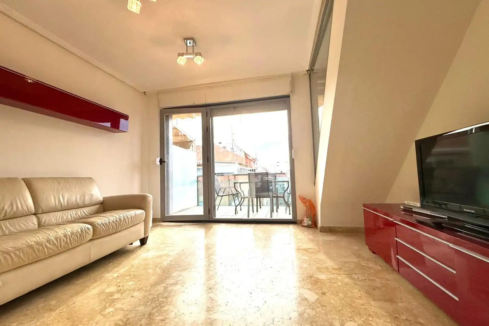 Living room of Flat for rent in Torrevieja  with Air Conditioner, Heating and Terrace