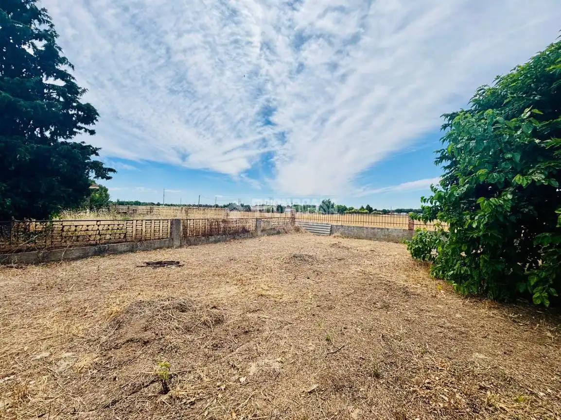 Residential land for sale in Viana de Cega, imagen 22