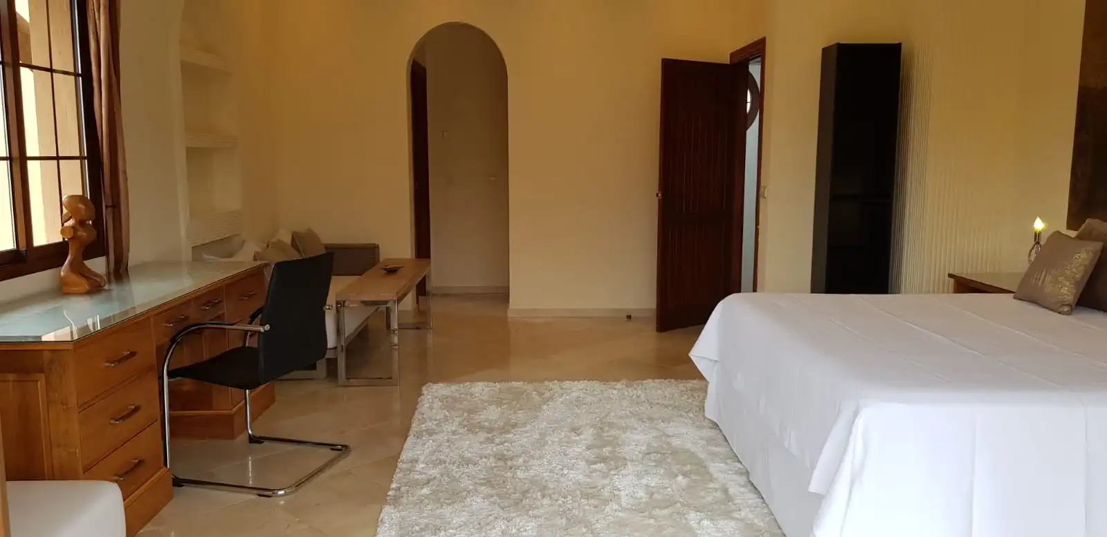 Habitación de Casa o chalet de alquiler en Estepona con Aire acondicionado, Jardín privado y Terraza