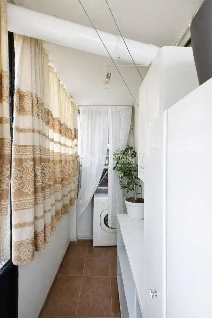 Habitación de Piso en venta en Madrid con Calefacción