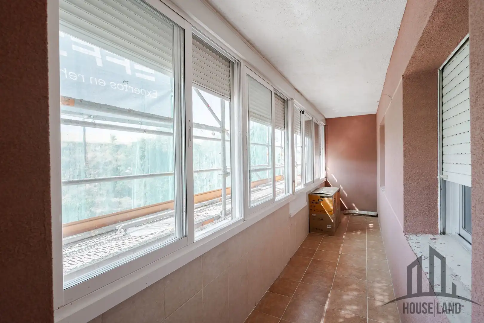 Wohnung zum Verkauf in Algete mit Klimaanlage, Heizung und Gemeinschaftspool