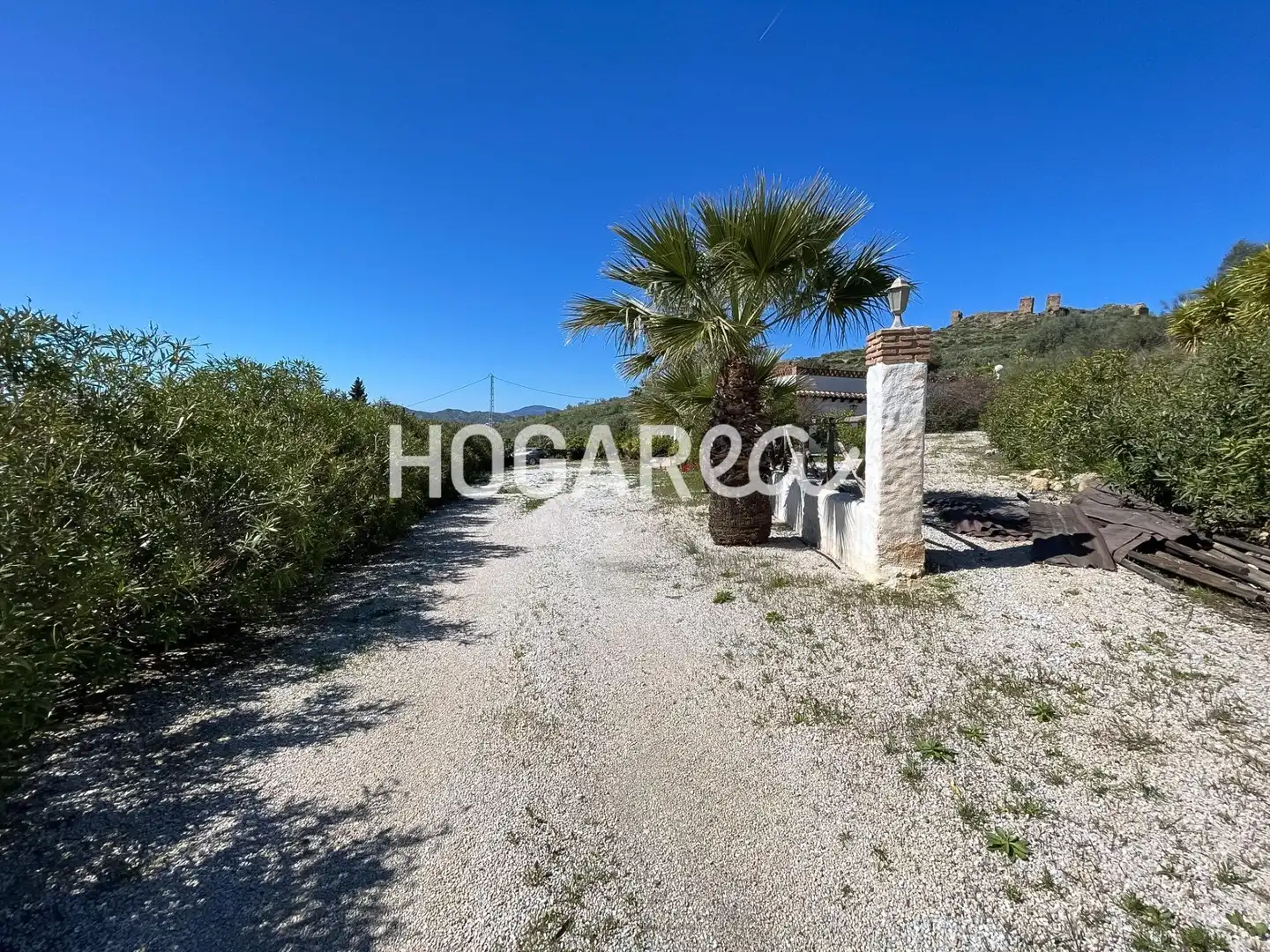 Finca rústica en venta en Alcaucín con Jardín privado, Terraza y Piscina