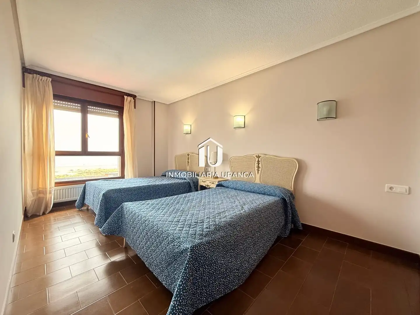 Schlafzimmer von Wohnung zum Verkauf in Laredo mit Heizung, Terrasse und Abstellraum