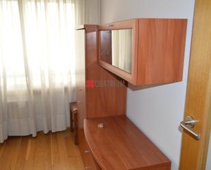 Bedroom of Flat to rent in Santiago de Compostela   with Heating, Storage room and Furnished