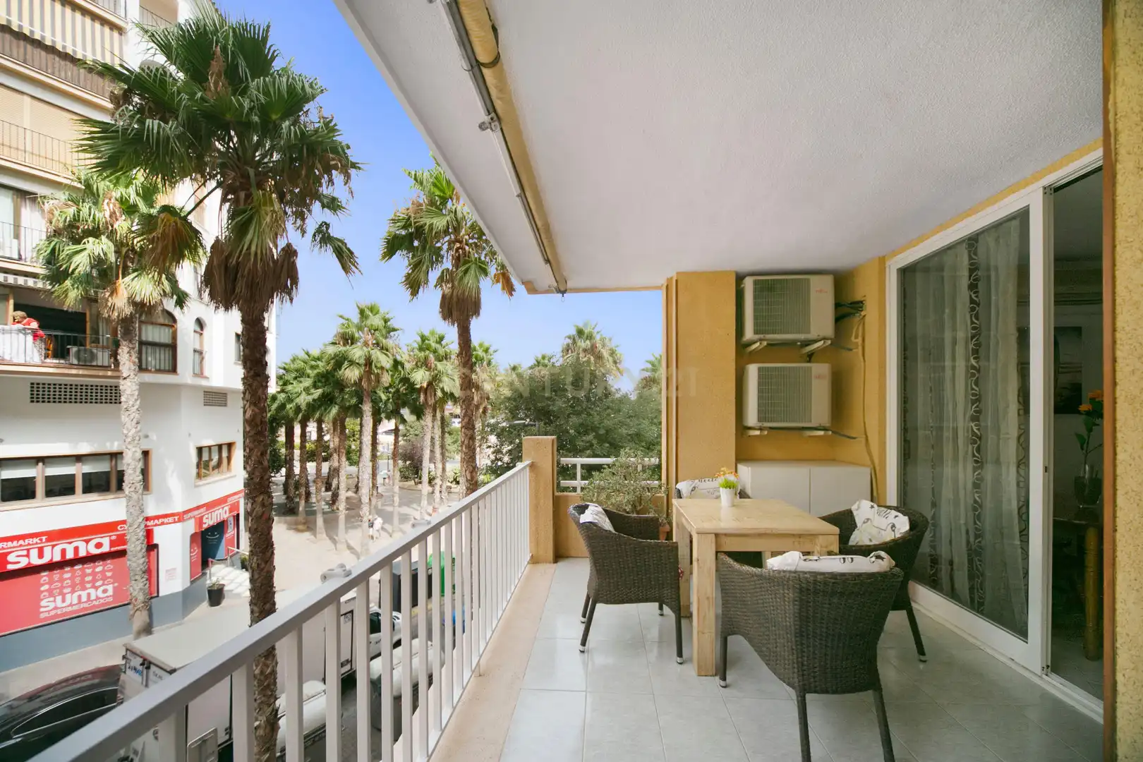Terraza de Apartamento de alquiler en Calpe / Calp con Aire acondicionado, Horno y Lavadora
