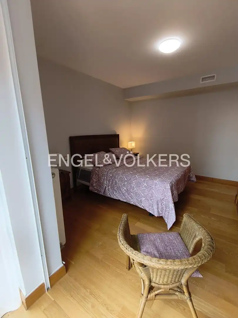 Dormitori de Pis de lloguer en Madrid amb Aire condicionat, Calefacció i Parquet