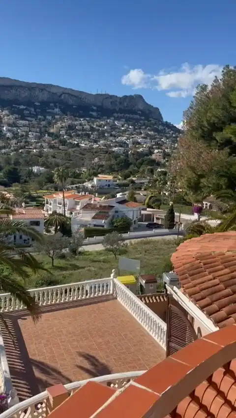 Vista exterior de Casa o xalet en venda en Calpe / Calp amb Aire condicionat, Jardí privat i Terrassa