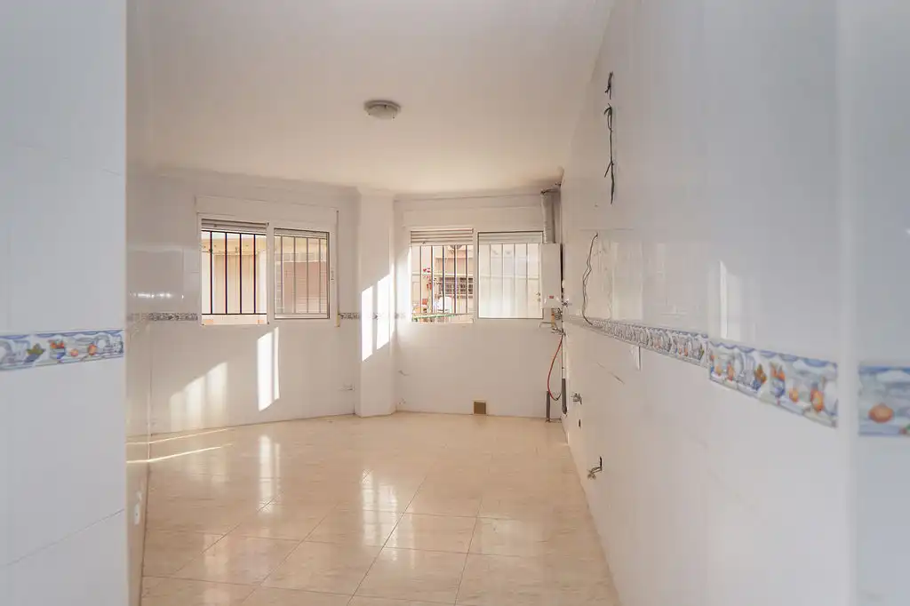 Appartamento con ascensore in vendita a Av de Cieza, imagen 9
