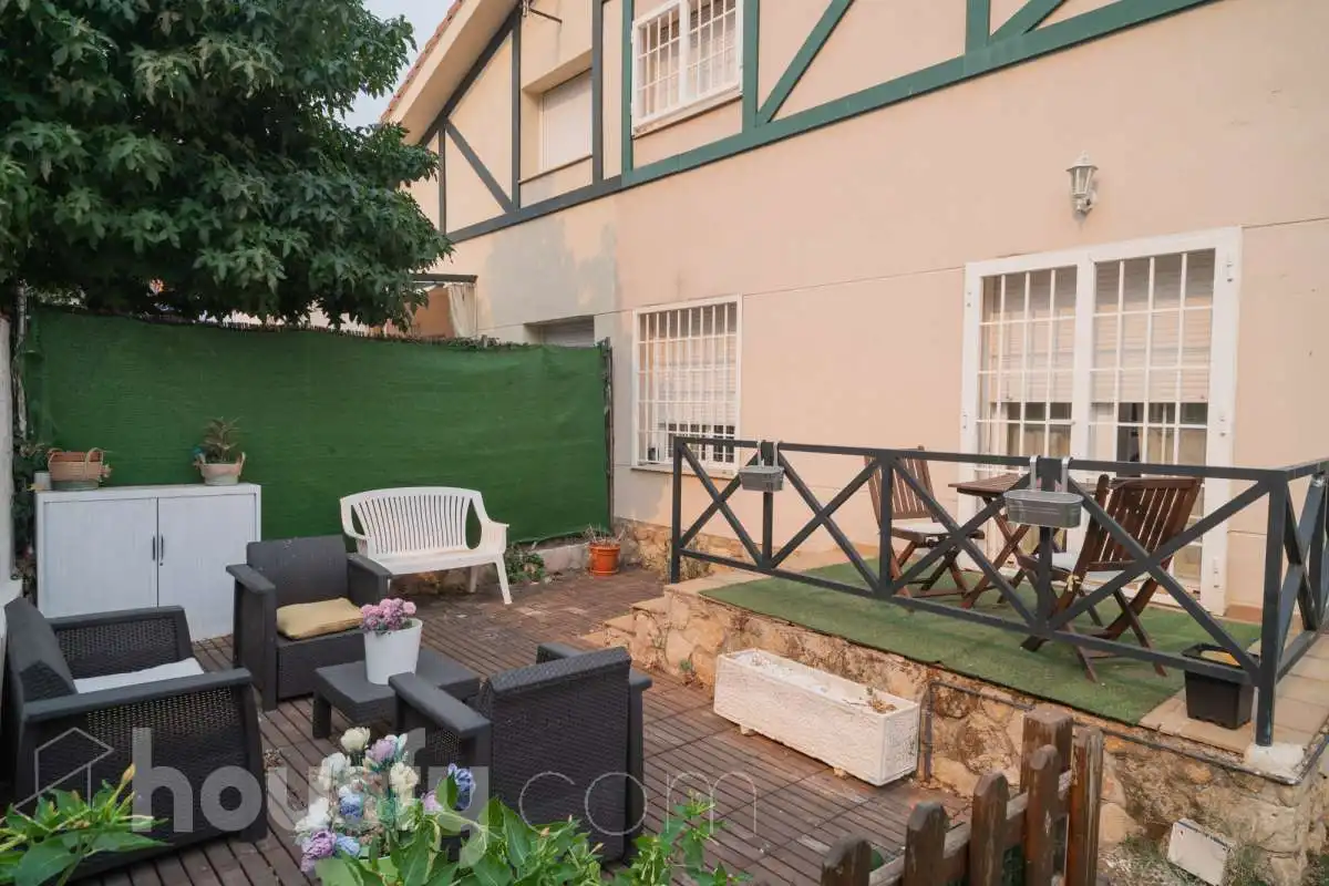 Casa o xalet en venda a Calle Rio sil, Miraflores de la Sierra