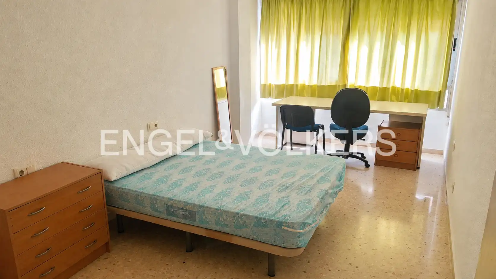 Bedroom of Flat for rent in Valencia  with Heating, Furnished and Balcony