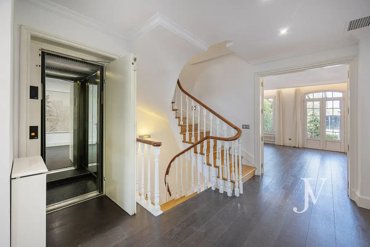Casa adosada en venta en Madrid con Aire acondicionado, Calefacción y Jardín privado