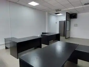 Oficina amb ascensor de lloguer a Mogoda 1