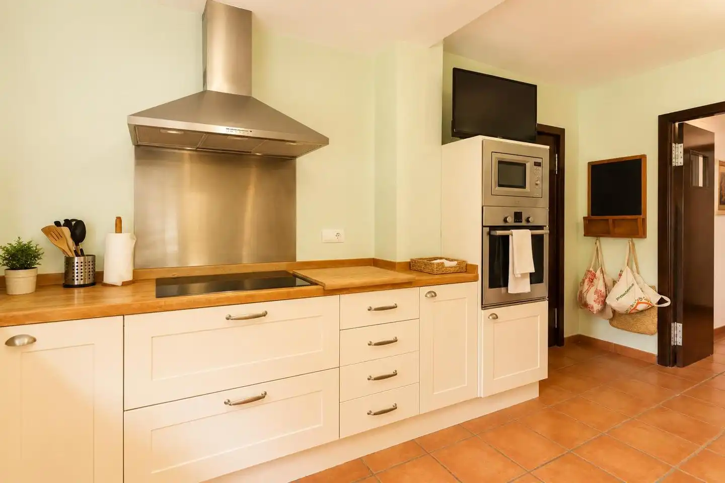 Cocina de Casa o chalet en venta en Santa Pola con Calefacción, Jardín privado y Parquet