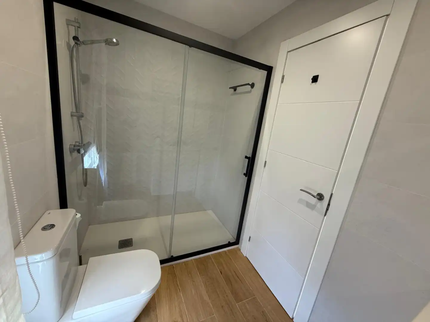 Baño de Piso de alquiler en Comillas (Cantabria) con Calefacción, Terraza y Amueblado