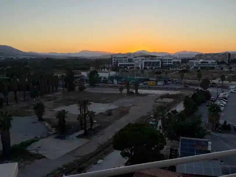 Vista exterior de Pis per a compartir en Carretera de Cádiz