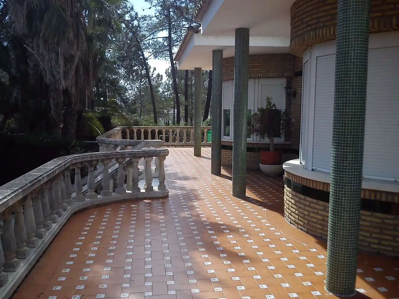 Terrassa de Casa o xalet en venda en Lepe amb Aire condicionat, Jardí privat i Terrassa