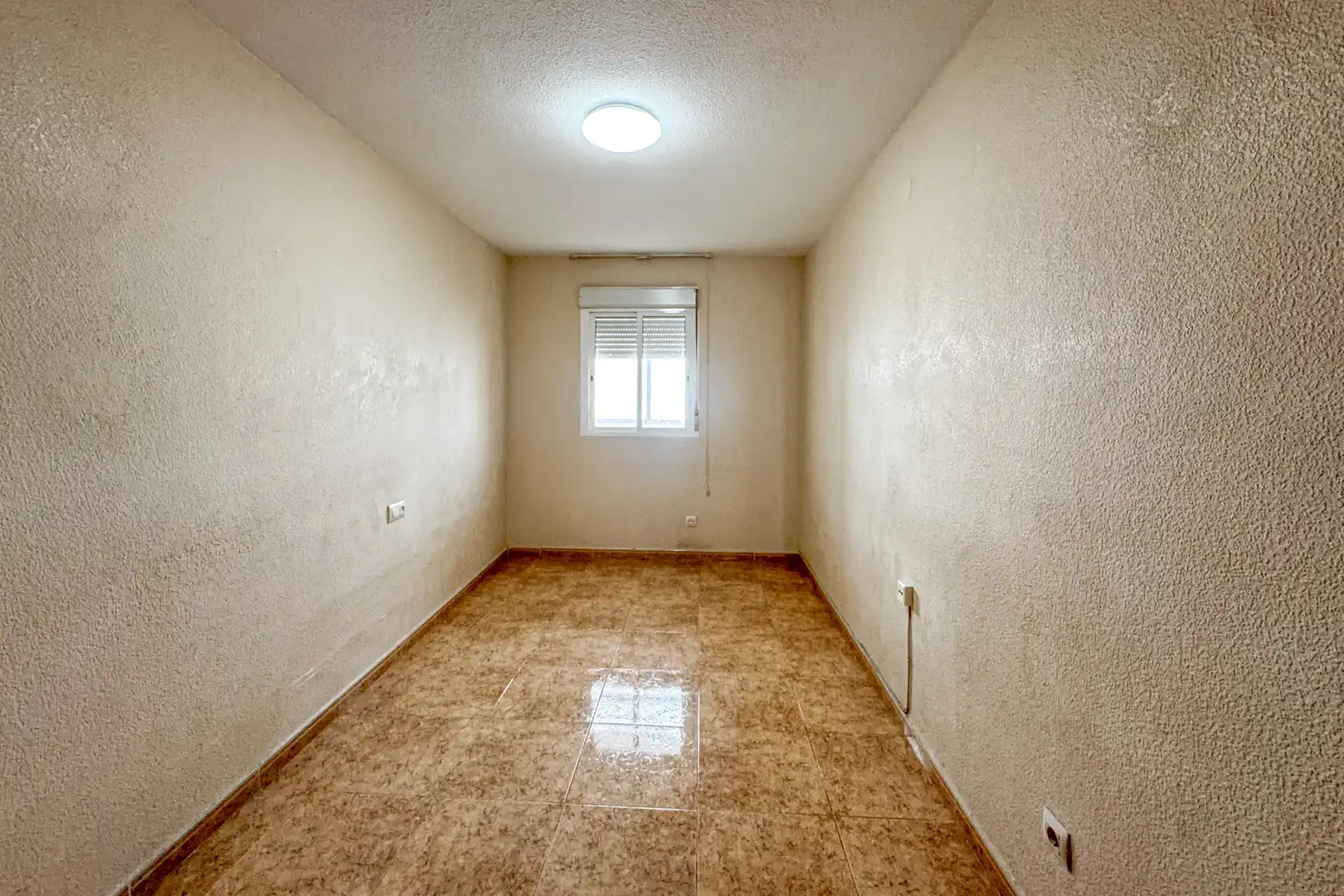 Habitación de Piso en venta en Almería con Aire acondicionado y Calefacción