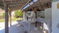 Jardí de Casa o xalet en venda en Jerez de la Frontera amb Aire condicionat, Terrassa i Piscina