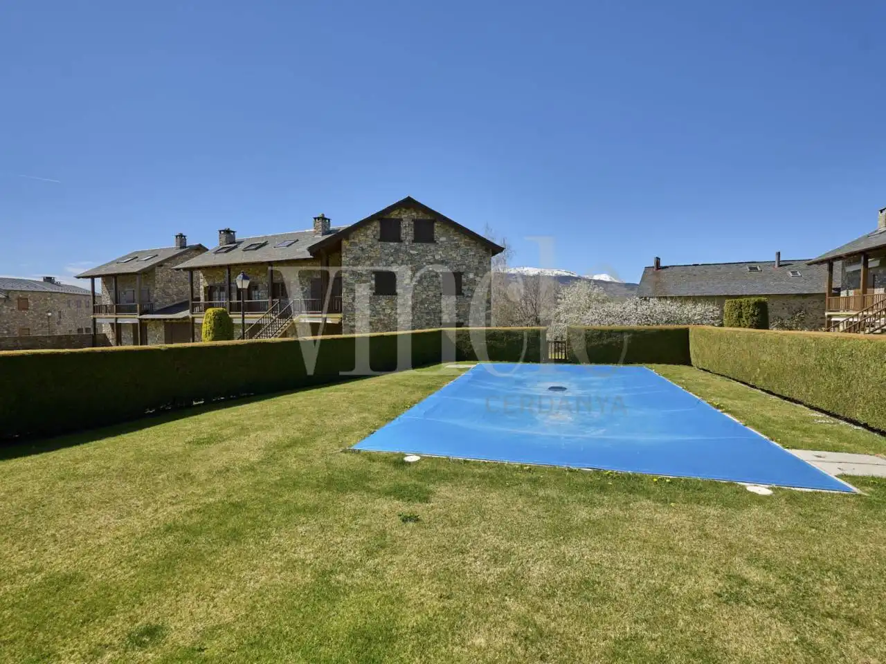 Jardí de Dúplex en venda en Fontanals de Cerdanya amb Calefacció, Parquet i Terrassa