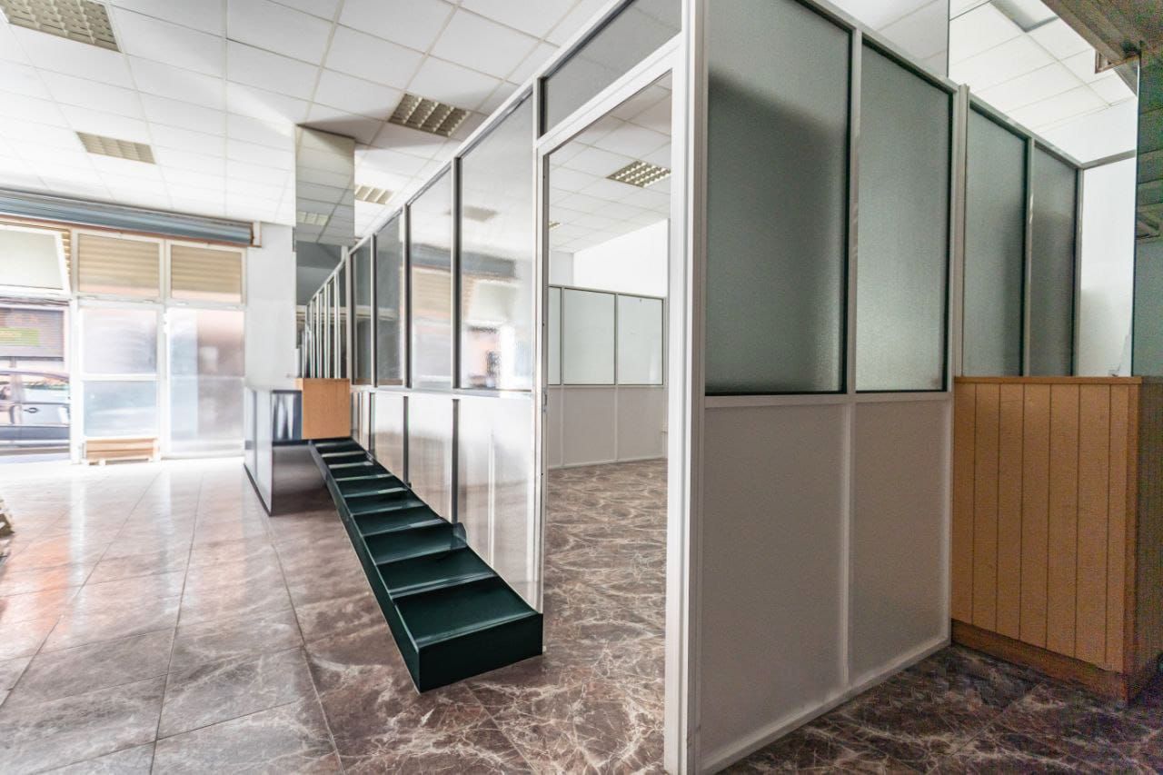 Premises for sale in  Valencia Capital  with Internet