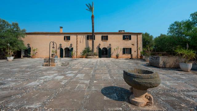 Finca rústica en Venta en Es Llombards