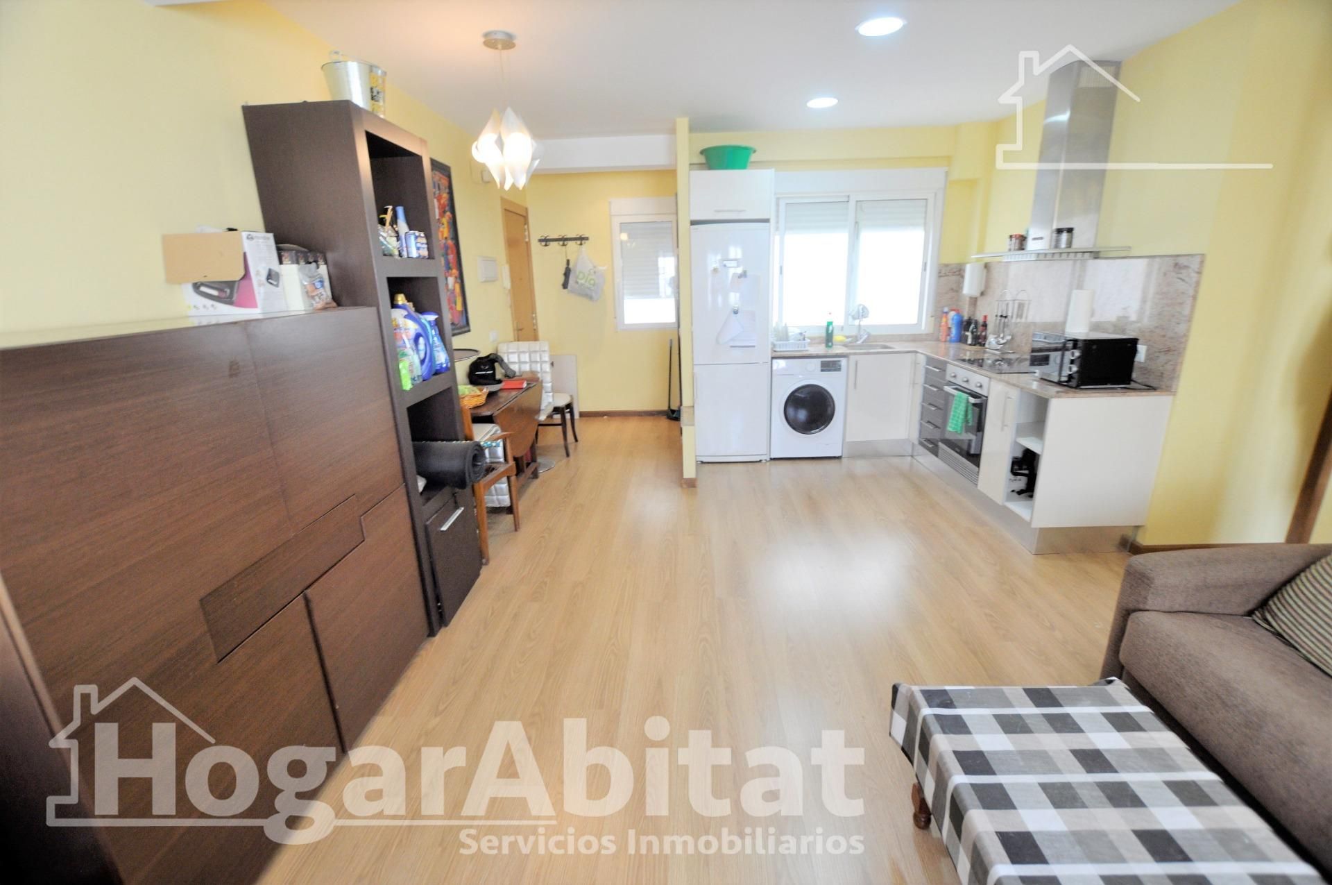 Bedroom of Flat for sale in  Valencia Capital  with Parquet flooring