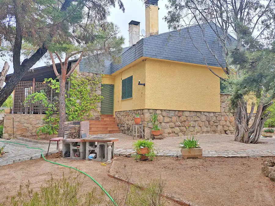 Garten von Haus oder Chalet zum Verkauf in Navalagamella mit Heizung, Privatgarten und Parkett