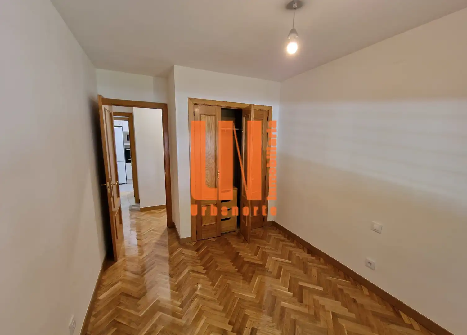 Habitación de Piso de alquiler en Pozuelo de Alarcón con Calefacción, Parquet y Terraza