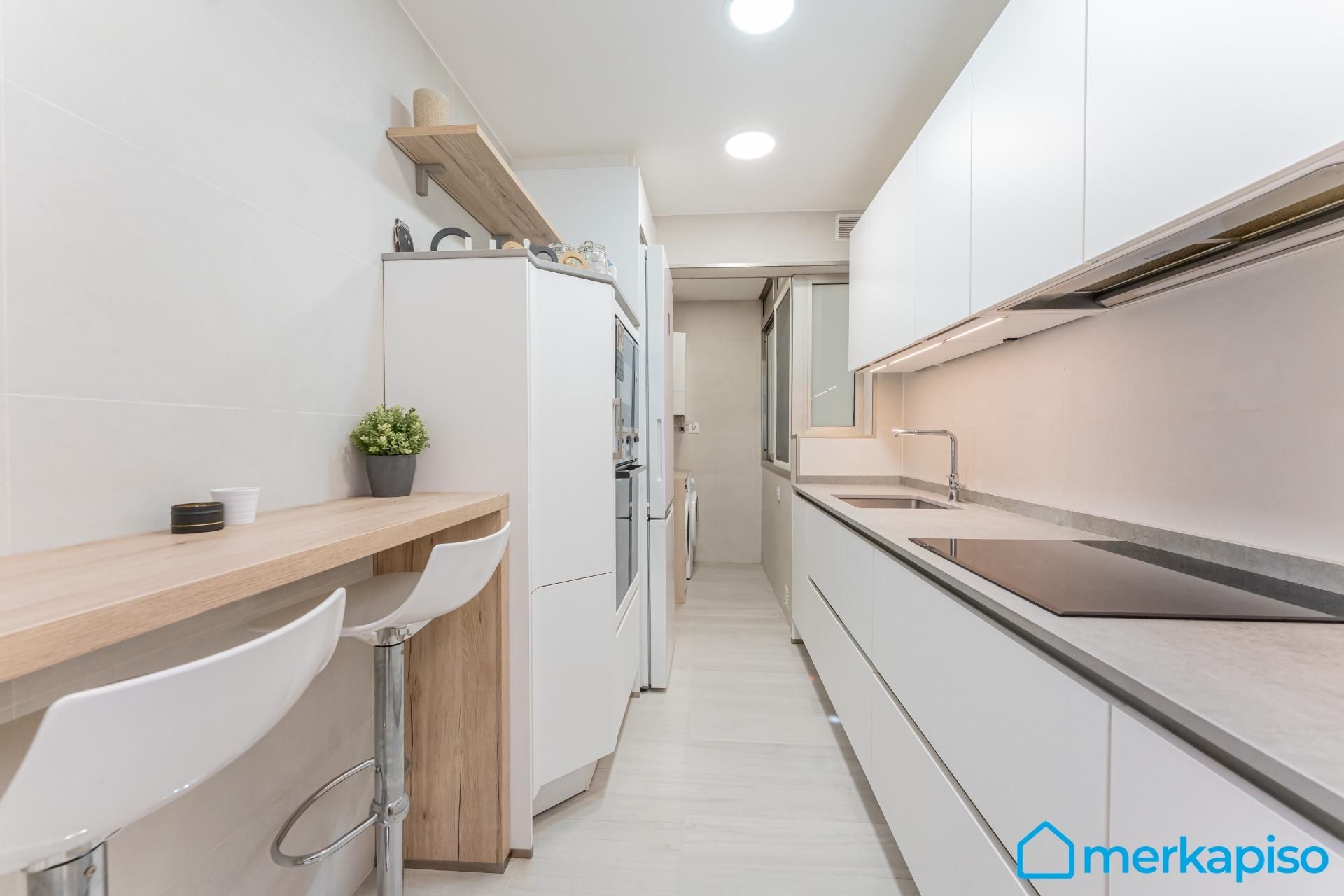 Cocina de Piso en venta en  Barcelona Capital con Aire acondicionado y Calefacción