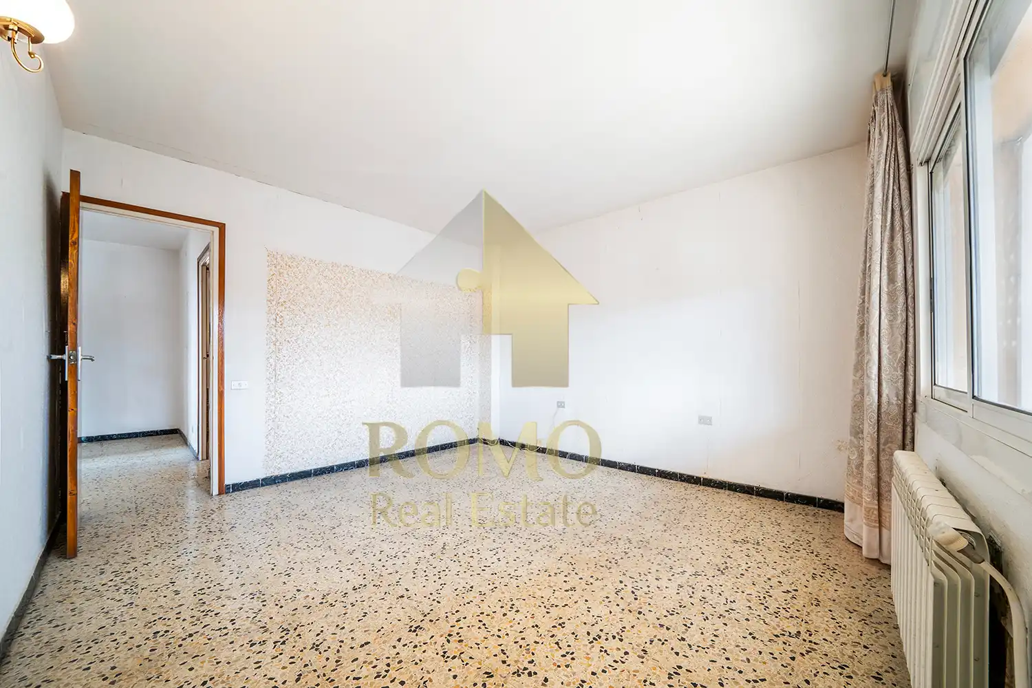 Bedroom of Houses for sale in Santa Perpètua de Mogoda  with Terrace, Storage room and Balcony