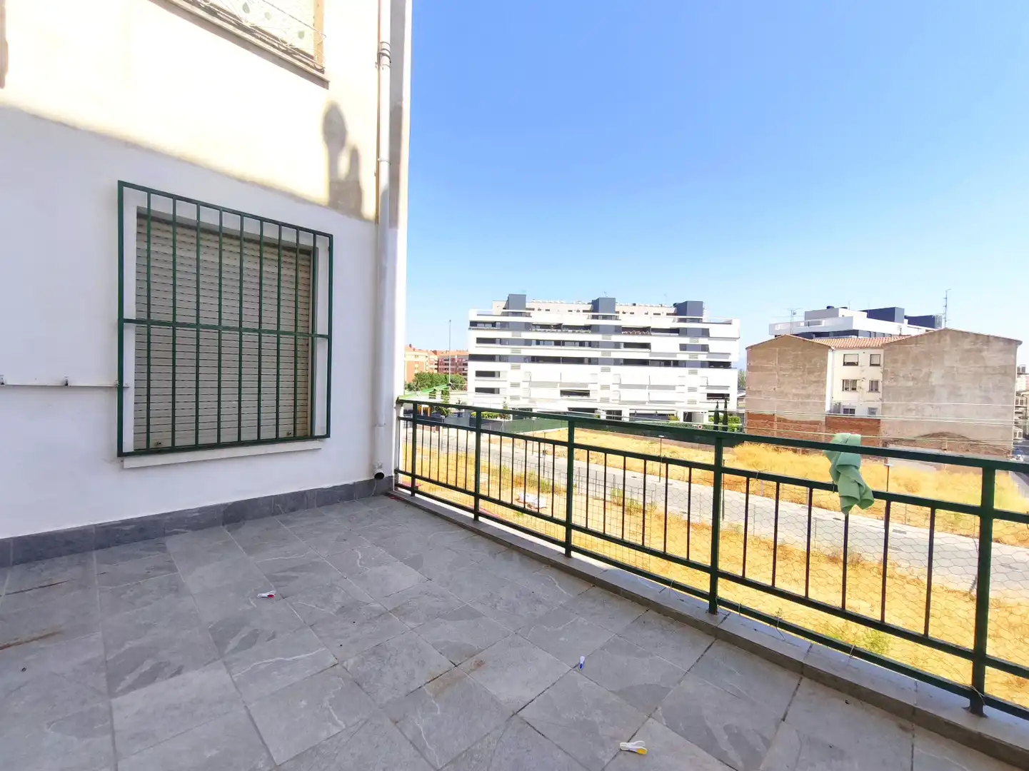 Terrassa de Pis en venda en  Logroño