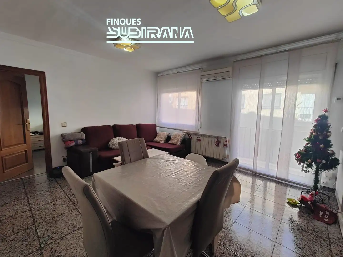 Außenansicht von Wohnung zum Verkauf in Vilanova del Camí mit Heizung, Abstellraum und Balkon