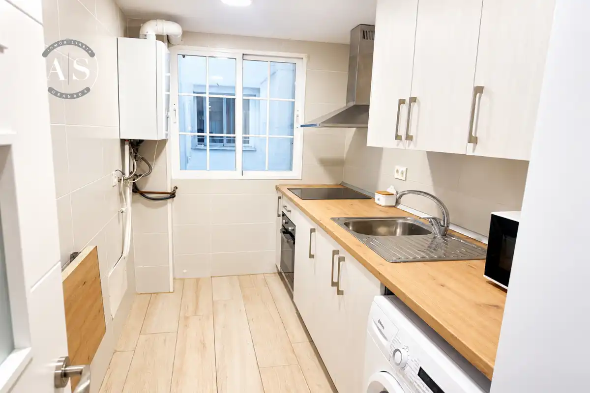 Kitchen of Flat for rent in Ronda