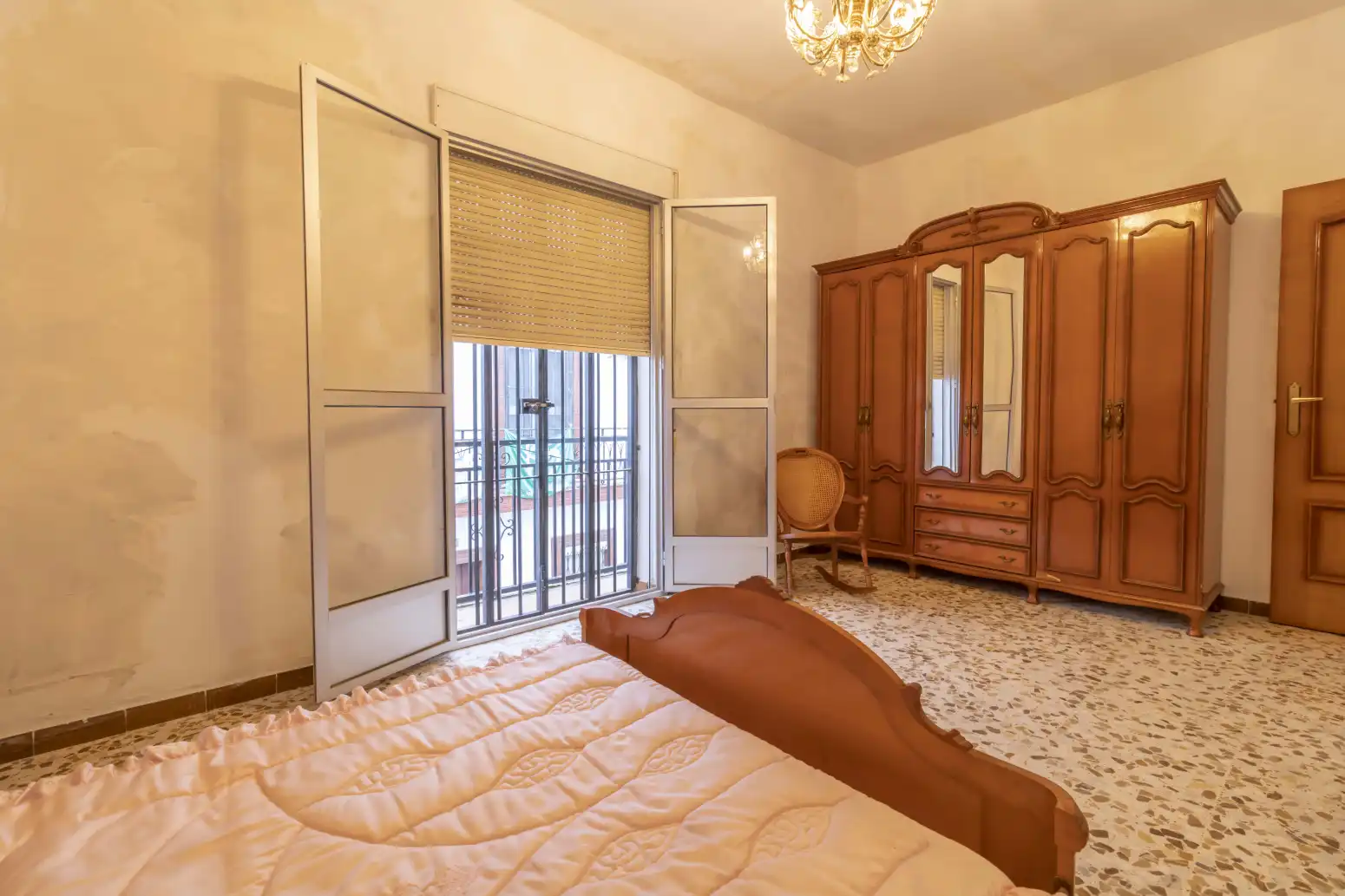 Schlafzimmer von Einfamilien-Reihenhaus zum Verkauf in Brenes mit Terrasse, Möbliert und Balkon