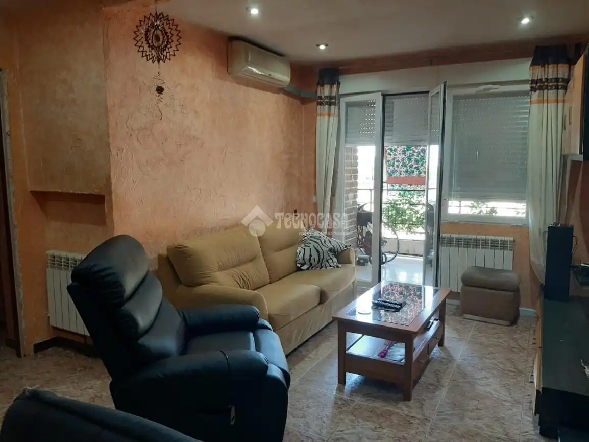 Sala de estar de Piso en venta en Humanes de Madrid con Calefacción, Terraza y Piscina comunitaria