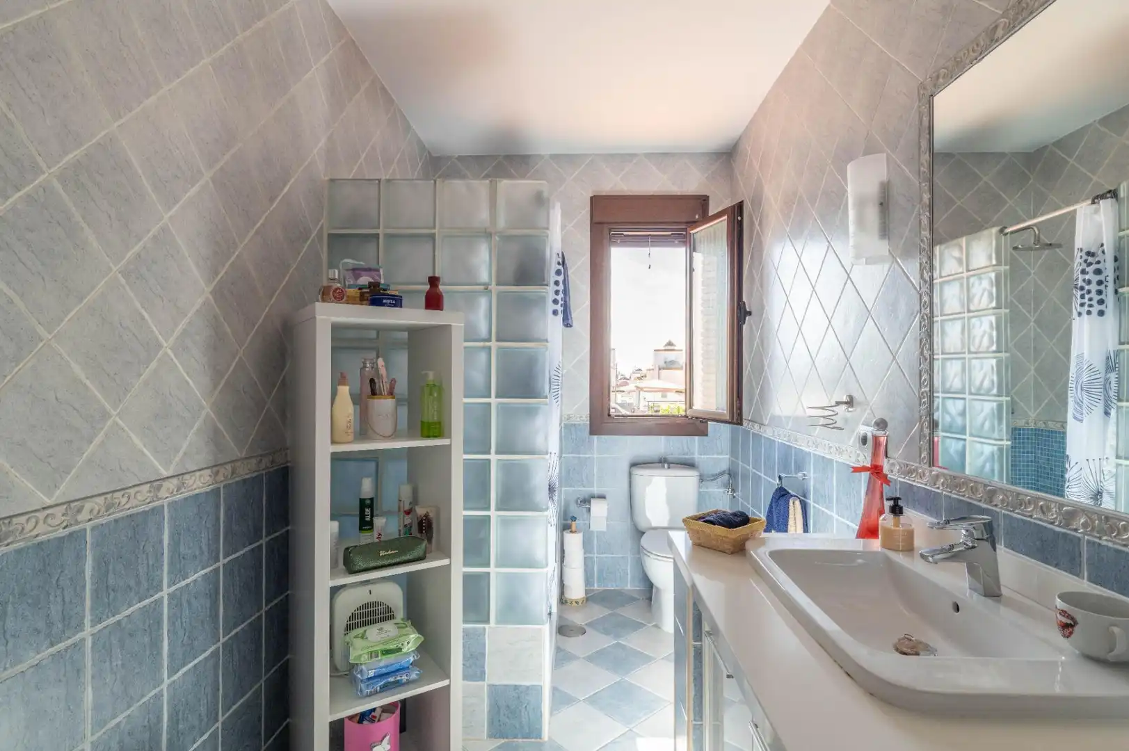 Baño de Casa o chalet en venta en Albolote con Aire acondicionado, Calefacción y Terraza