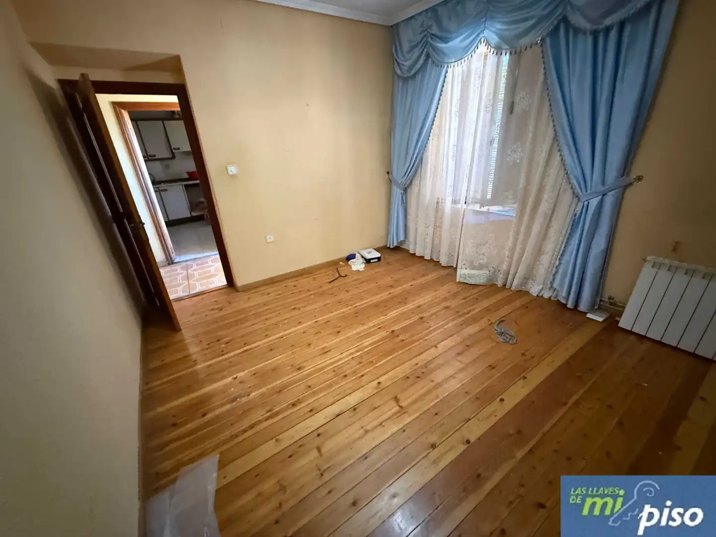 Habitación de Casa o chalet en venta en Nava del Rey con Calefacción, Jardín privado y Terraza