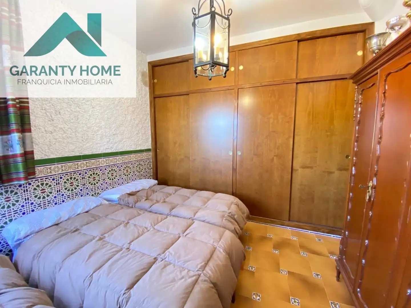 Habitación de Casa o chalet en venta en Valdepeñas de Jaén con Aire acondicionado, Calefacción y Jardín privado