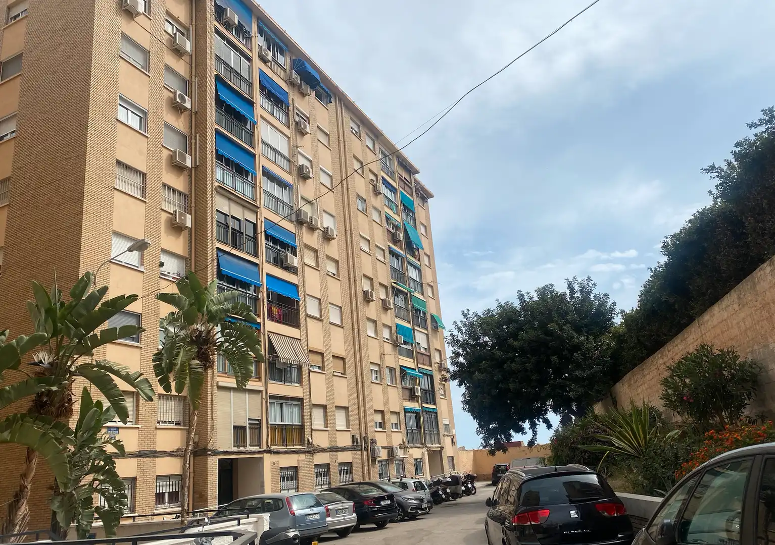 Vista exterior de Pis per a compartir en Málaga amb Terrassa i Moblat