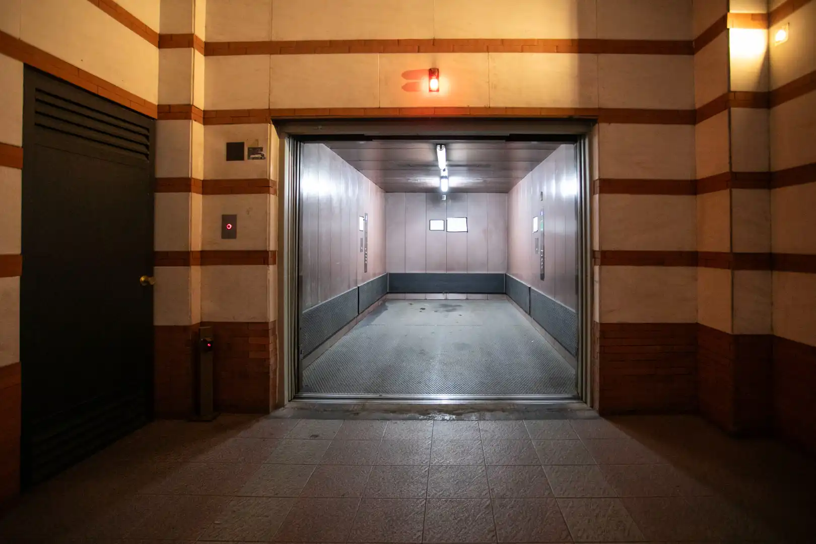 Dachboden zum Verkauf in Madrid mit Klimaanlage, Heizung und Terrasse
