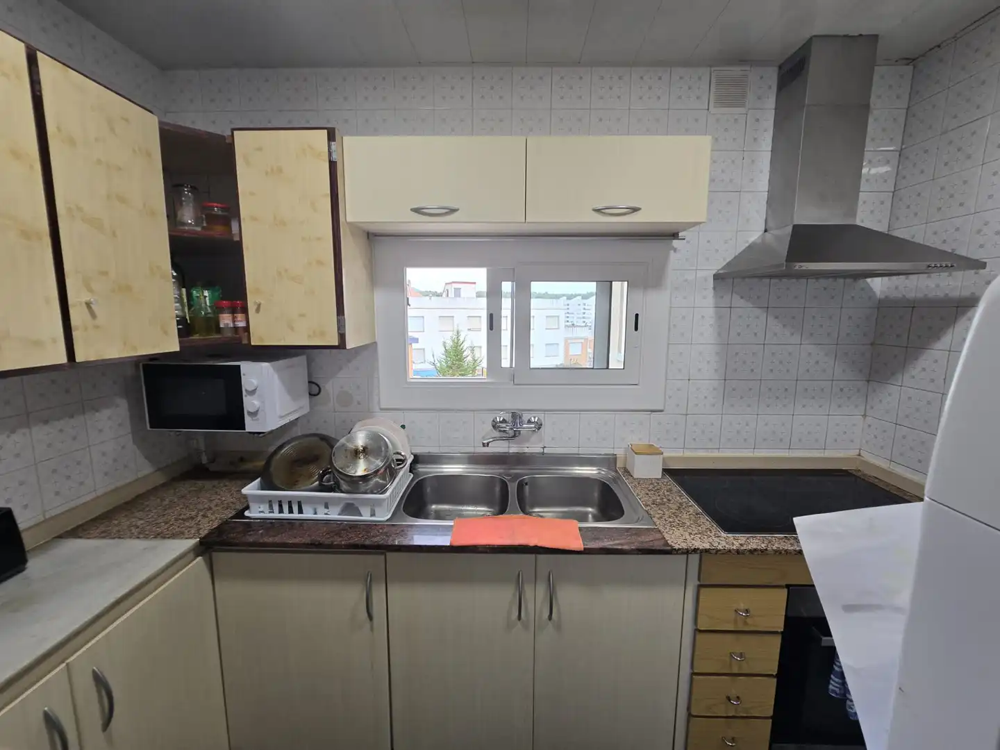 Küche von Dachboden zum Verkauf in Sabadell mit Terrasse und Balkon